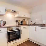 Apartment Sehr Komfortable Wlan Und Parkplätze Kostenlos *